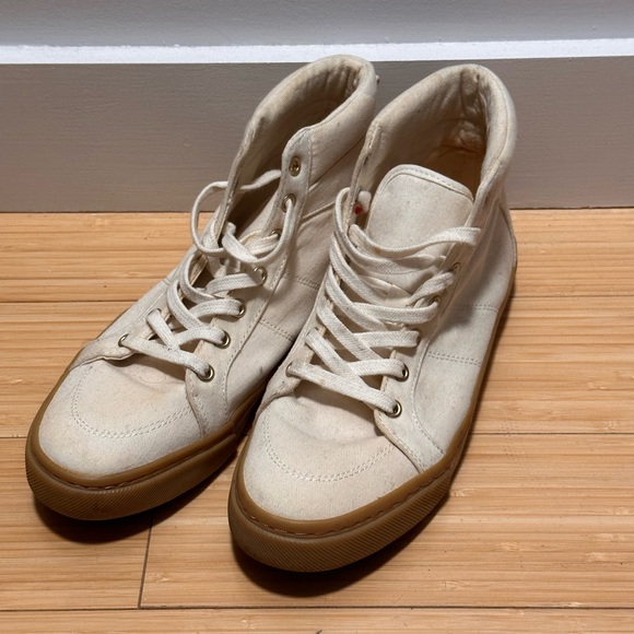 Old Navy White Sneakers - Picture 4 of 7